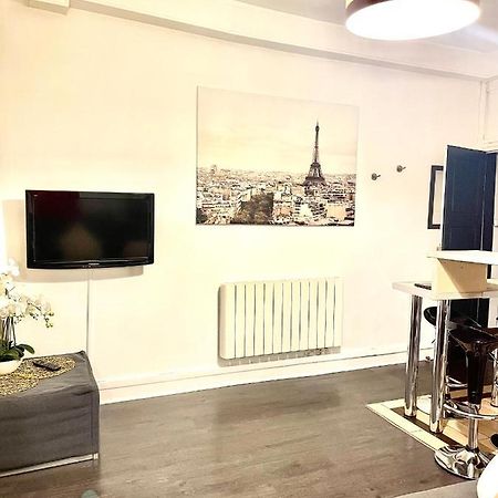 Cozy Studio Chatelet Paris Exterior photo